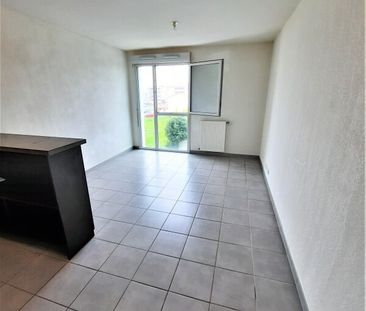 Location Appartement 1 pièce 26m² LAUNAGUET 31140 - Photo 1