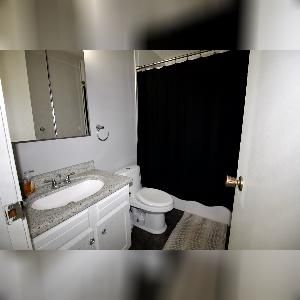 3 Bed 2.5 Bath Dbl Garage Detached North Edmonton - Photo 5