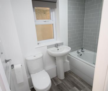 1 bed flat to rent in Park Hill, Bristol, BS11 - Photo 1