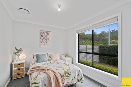 Spacious 5-Bedroom Family Home for Rent in Stream Hill - Photo 4