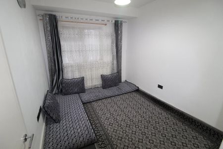 2 bedroom ground floor flat to rent - Photo 4