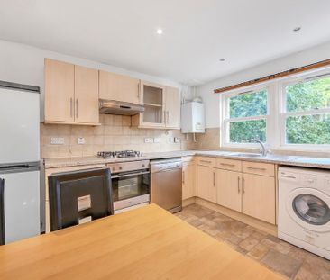 4 bedroom terraced house to rent - Photo 4