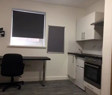 One Bedroom Flat - Photo 6