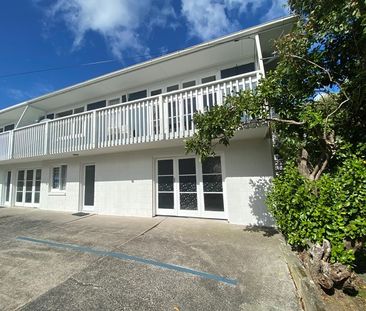 Te Atatu South - 3 Bedroom House - Photo 2