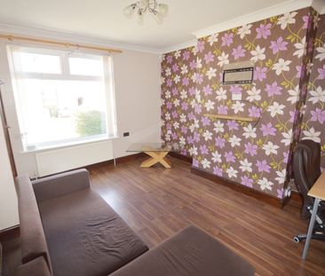 Atherton Close, Arbourthorne, Sheffield, S2 - Photo 4