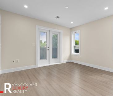 Duplex in Vancouver East Side, BC - Photo 4