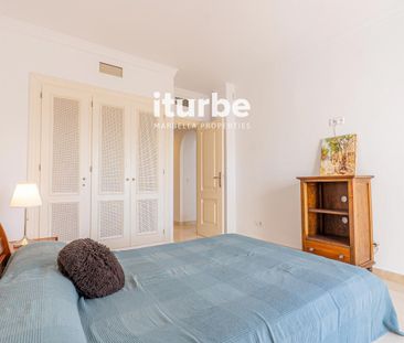 Piso de alquiler en Urbanización el Herrojo, 1, La Quinta - Photo 3