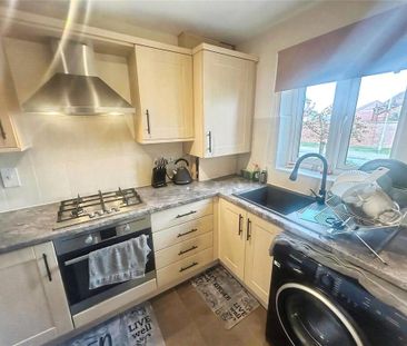 2 bedroom end of terrace house to rent - Photo 4