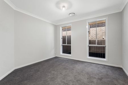 Family Friendly Living! - Photo 2