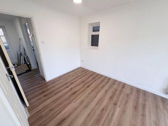 2 bedroom semi-detached house to rent - Photo 1