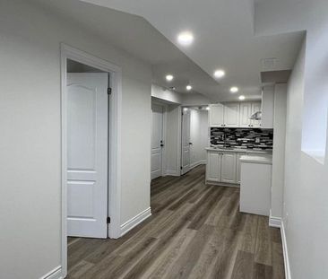 For Lease - 33 Gulfbrook Circle, Brampton, Ontario - Photo 6