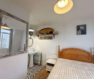 North Marine Road, Scarborough, YO12 - Photo 3