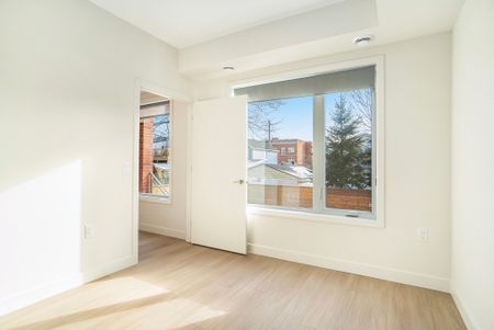 For Lease - 158 Laval Street, Vanier and Kingsview Park, Ontario - Photo 4