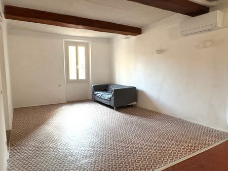 Location Appartement 2 pièces 51m² LE LAVANDOU 83980 - Photo 3