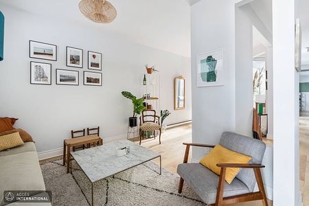 Spendid two-story apartment for rent in Plateau-Mont-Royal | Accès International Inc. - Photo 3