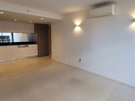 MODERN TWO BEDROOM APARTMENT CLOSE TO ALL THE ACTION! - Photo 3