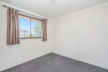 Top Floor Living - Photo 3