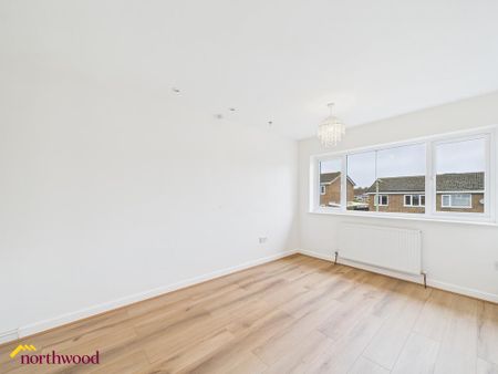 3 bedroom semi-detached house to rent - Photo 2