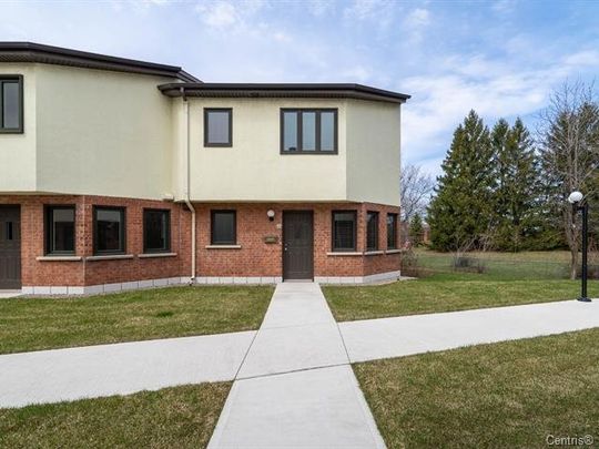 Appartement - 22Z Rue Adoncour - Photo 1