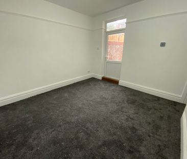 Hinderton Road, Birkenhead - Photo 4