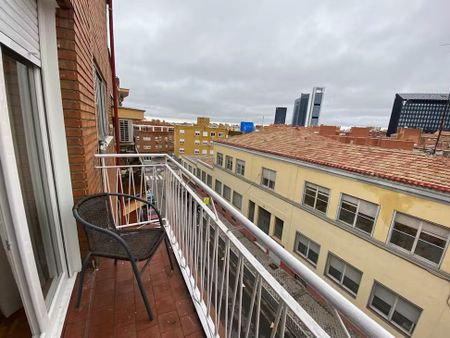 Calle Aguileñas, Madrid, Community of Madrid 28029 - Photo 4