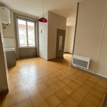 : Appartement 30.0 m² à SAINT ETIENNE - Photo 3