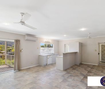 CLOSE TO EVERYTHING - Photo 2