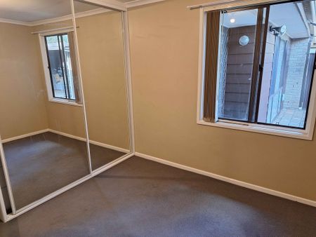 Macquarie Fields - Photo 2