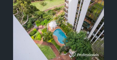 Spacious 1-Bedroom with River Views - Photo 5