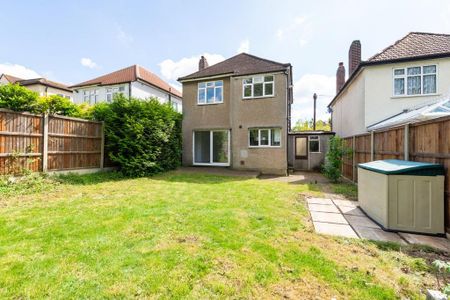 3 bedroom detached house to rent - Photo 2