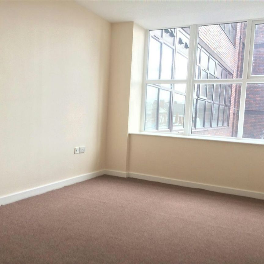 Apartment to rent on - Photo 1