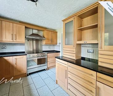 4 bedroom detached house to rent - Photo 1