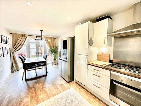 Rana Drive, Church Crookham, Fleet, Hampshire, GU52 - Photo 3