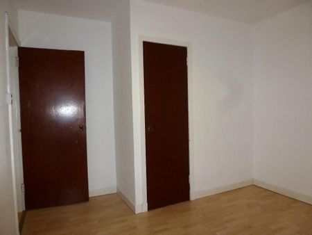 3 bedroom bungalow to rent - Photo 3