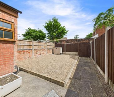 2 bedroom Terraced House to rent - Photo 6