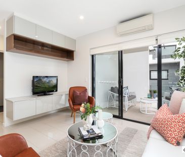 Top Floor 1 Bedroom Apartment in the heart of Newstead! (Access via... - Photo 1