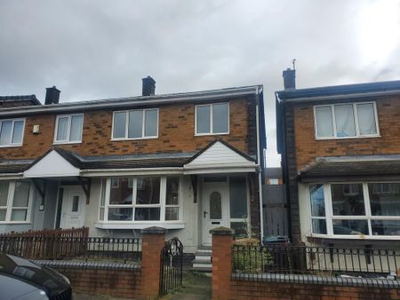 3 bedroom semi-detached house to rent - Photo 2