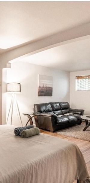 Appartement 4 1/2 - 2 chambres à coucher – 75 m² (817 p2) - Photo 1