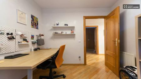 3-bedroom apartment for rent in Campolivar, workers or postgraduate students. - Foto 3