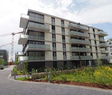 Central and modern new apartment in an attractive park - Photo 6