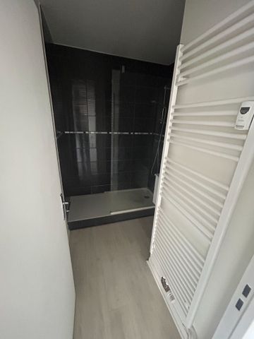 Location Appartement 1 pièce 26m² - Photo 3