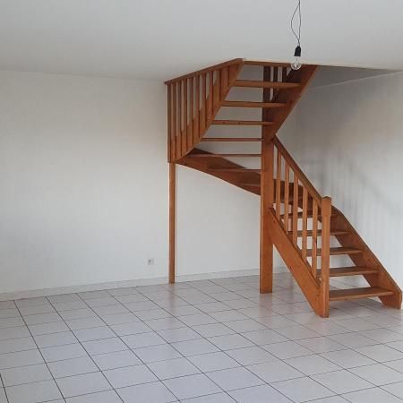 Location maison 4 pièces de 84.62m² - Photo 1