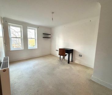 2 bedroom maisonette to rent - Photo 2