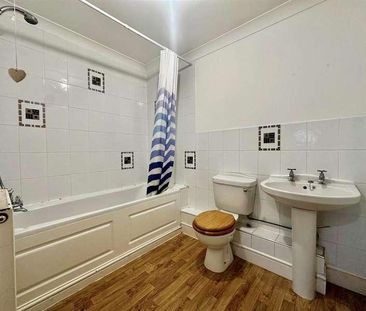 Derlyn Road, Fareham, PO16 - Photo 2