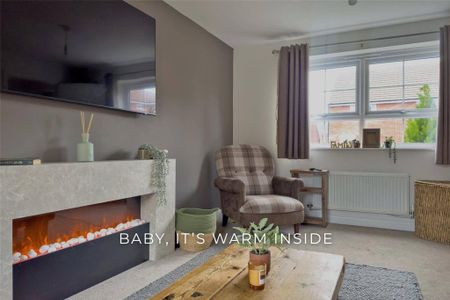 3 bedroom semi-detached house to rent - Photo 4