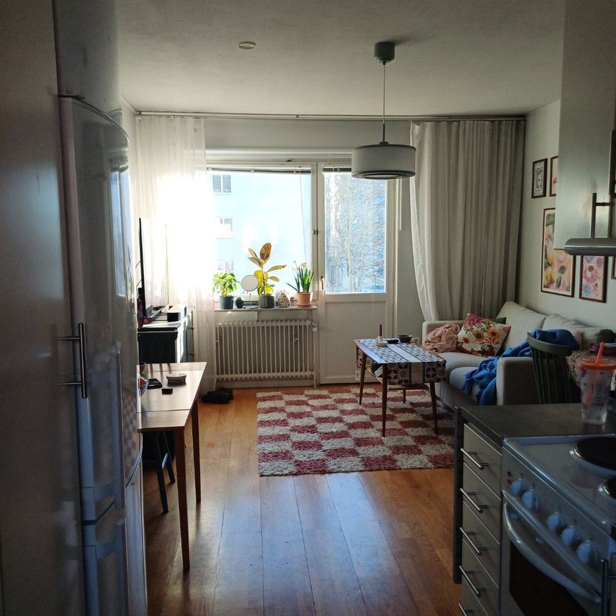 Bränningevägen, Årsta - Photo 1