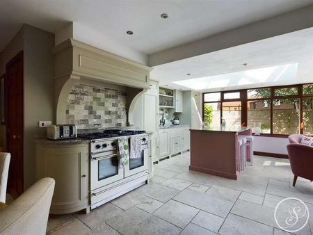 Rockingham Court, Towton, Tadcaster, LS24 - Photo 4