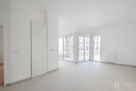 Rental Apartment Bordeaux Saint-Jean - Photo 3