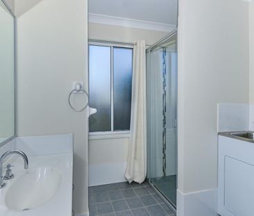 Immaculate & Airy Granny Flat with Private Oasis - Photo 4