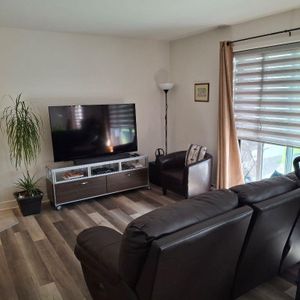 Beau 4 et demi style condo à louer à Vaudreuil. - Photo 2